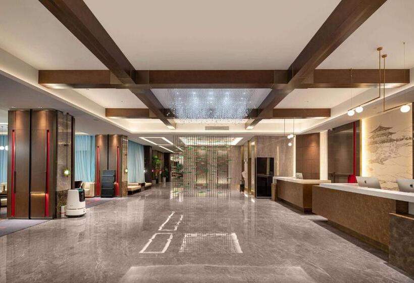 בית מלון כפרי Ramada By Wyndham Honghe Kaiyuan