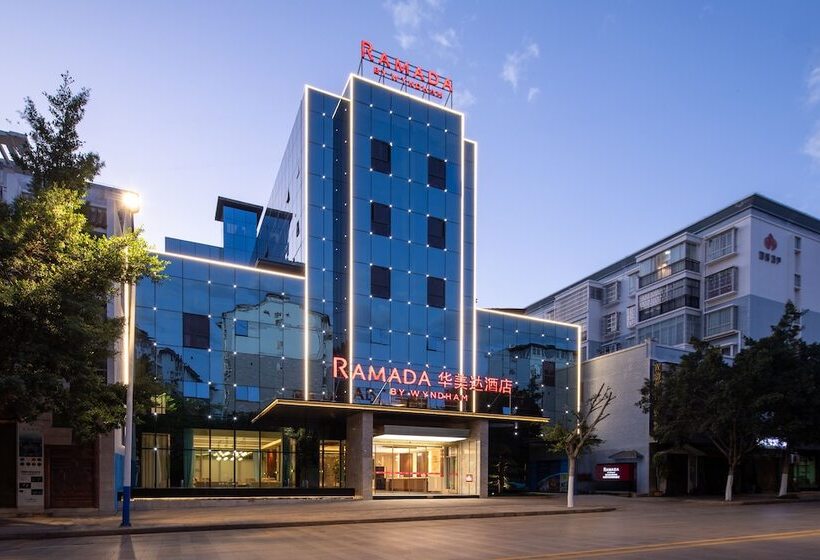 בית מלון כפרי Ramada By Wyndham Honghe Kaiyuan