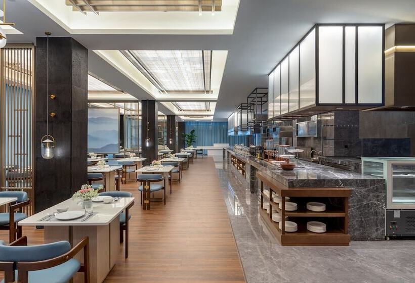 בית מלון כפרי Ramada By Wyndham Honghe Kaiyuan