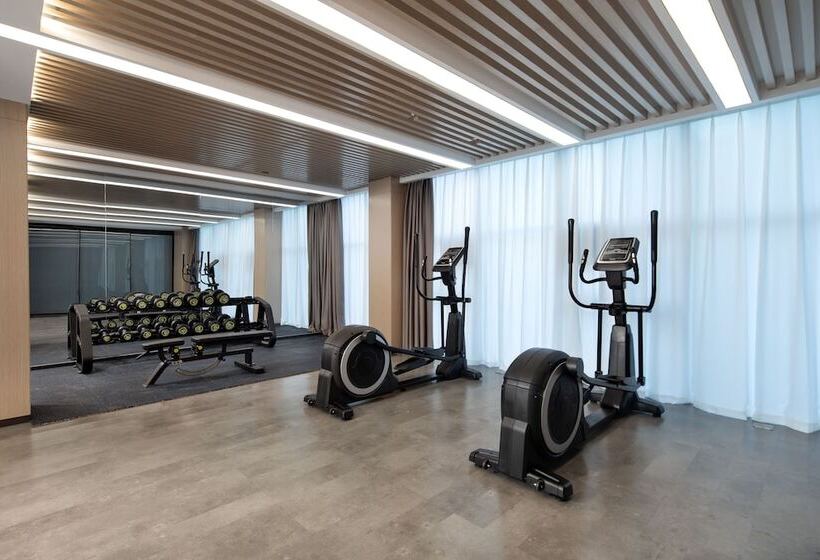 בית מלון כפרי Ramada By Wyndham Honghe Kaiyuan