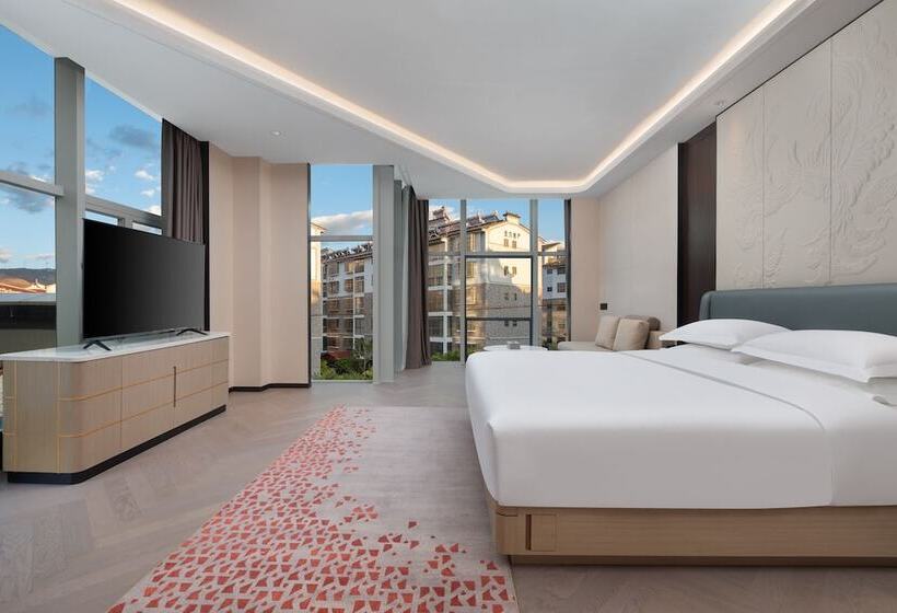 בית מלון כפרי Ramada By Wyndham Honghe Kaiyuan