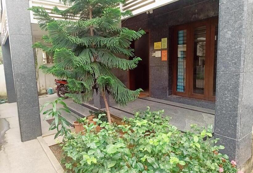 هتل Ramya Residency Porur