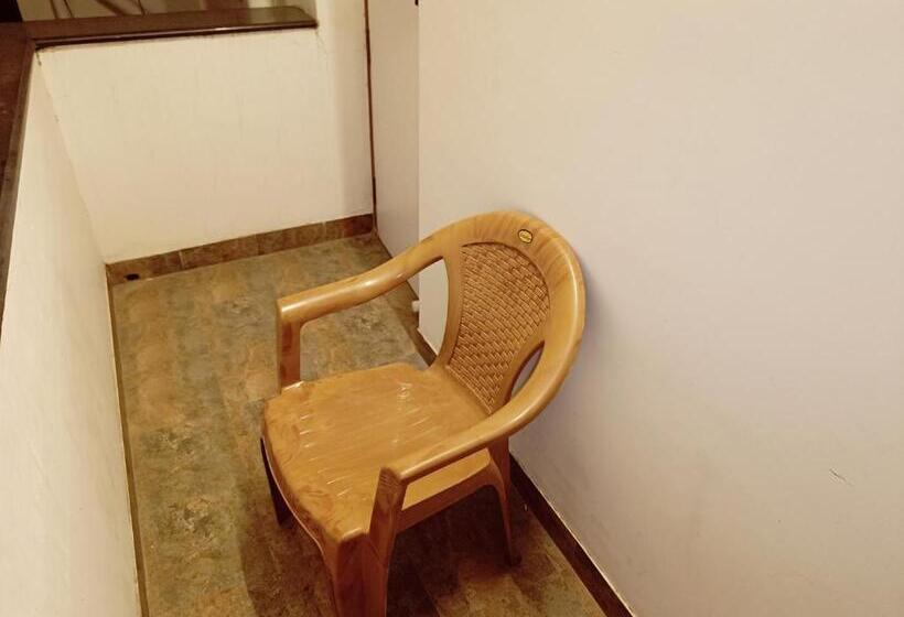 هتل Ramya Residency Porur