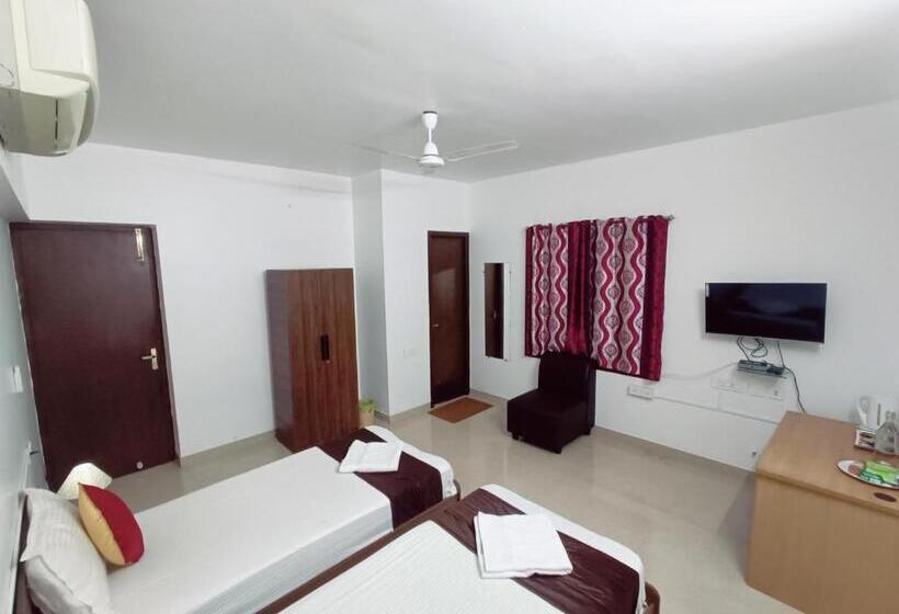 هتل Ramya Residency Porur