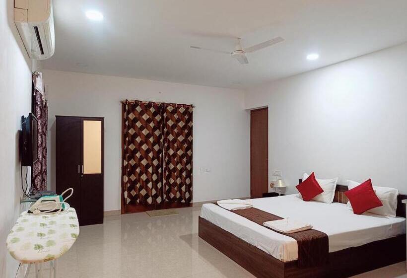 هتل Ramya Residency Porur