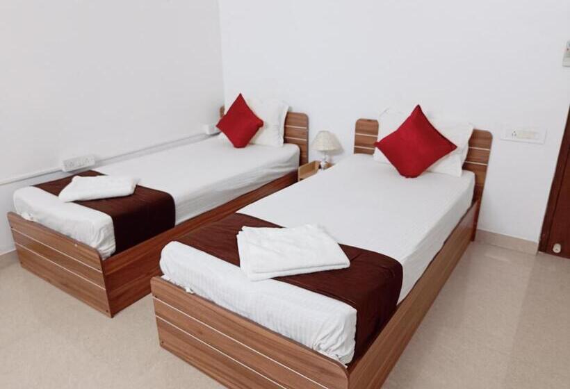 هتل Ramya Residency Porur