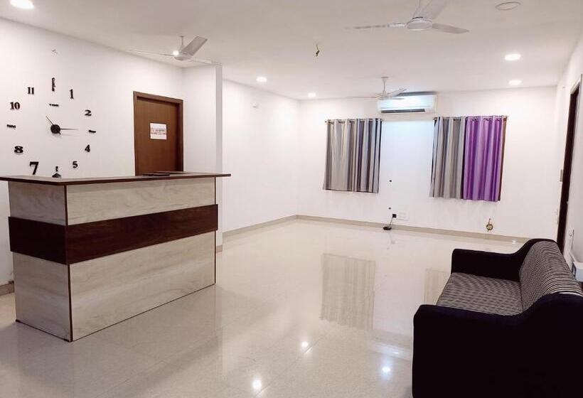 هتل Ramya Residency Porur