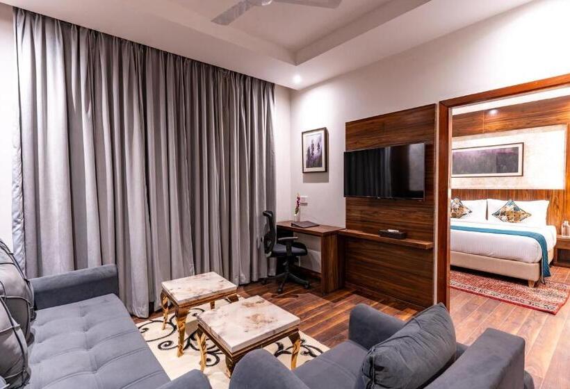 ホテル Regenta Place Morni Hills Panchkula