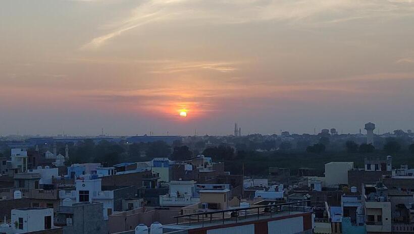 فندق Treebo Royal Imperial, Bikaner Railway Station