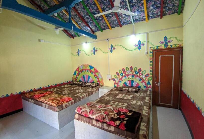 호텔 Salt Desert Homestay