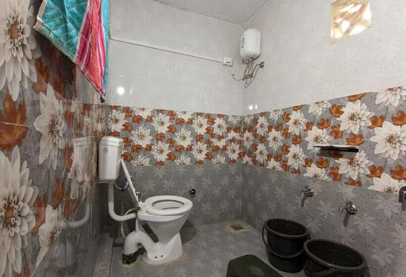 호텔 Salt Desert Homestay