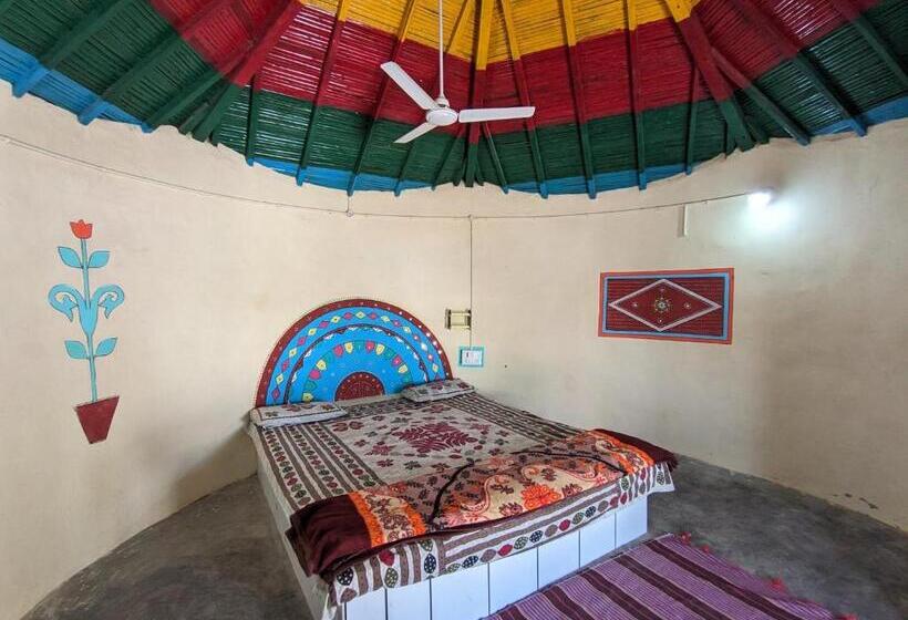 호텔 Salt Desert Homestay