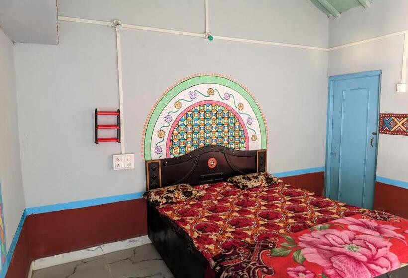 호텔 Salt Desert Homestay