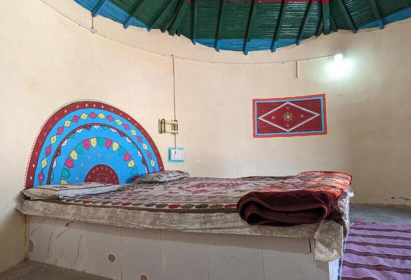 호텔 Salt Desert Homestay