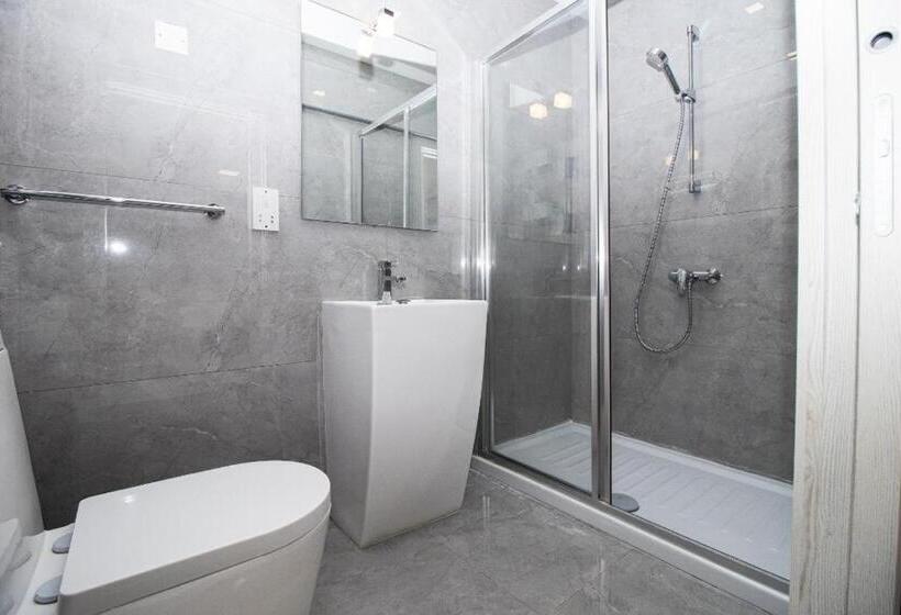 هتل Seafront Penthouse