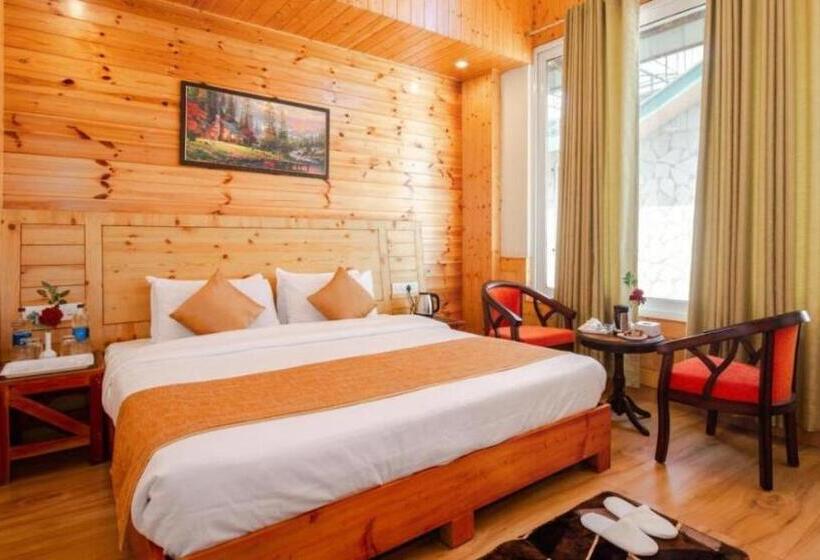 هتل Shubham Palace