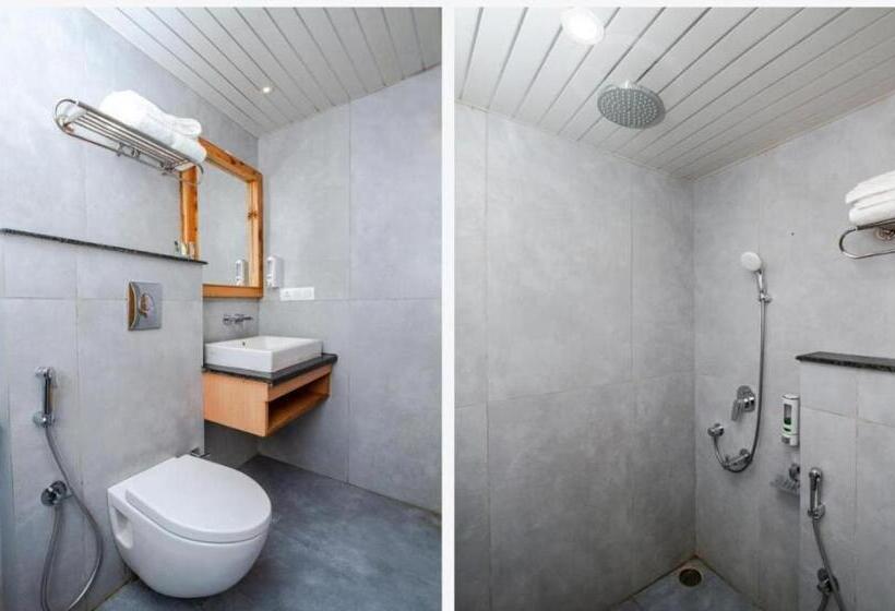 هتل Shubham Palace