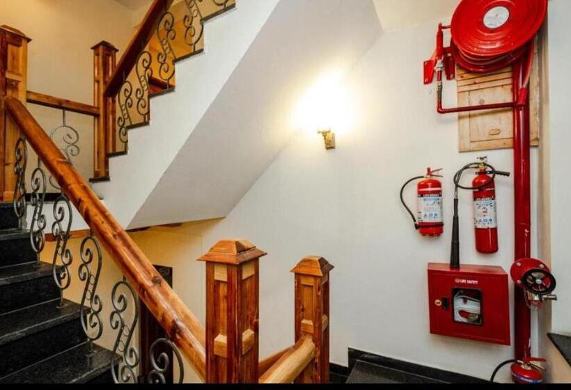 هتل Shubham Palace