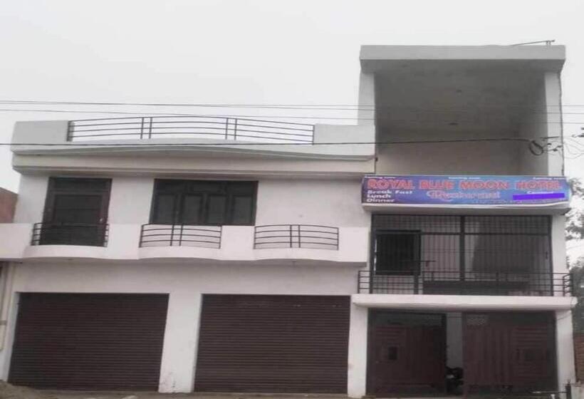 ホテル Spot On Royal Blue Moon