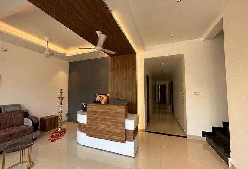 ホテル Sri Krishna Residency Srirangam