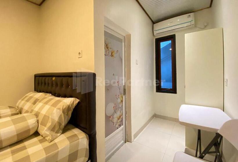 Отель Swco Living Palembang