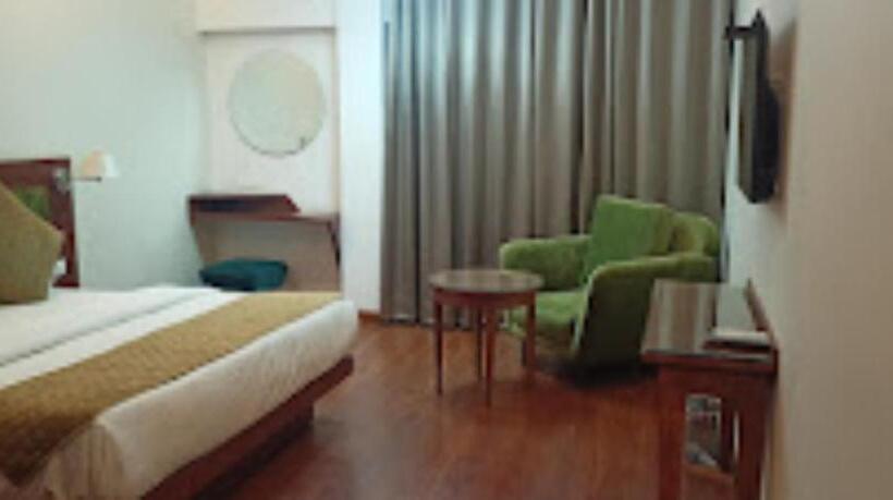 ホテル The Ebony , Saharanpur