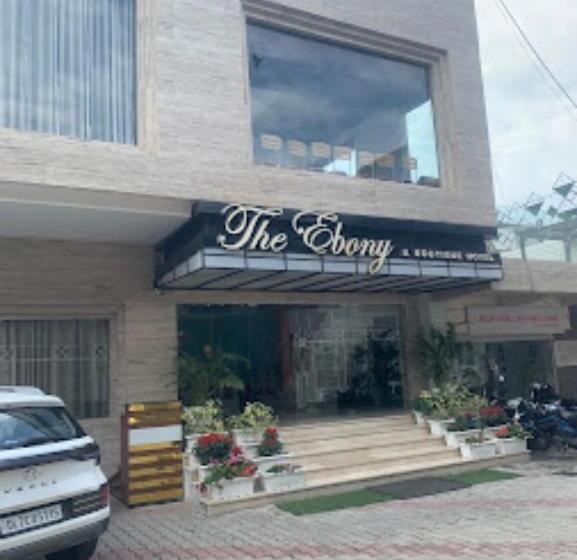ホテル The Ebony , Saharanpur
