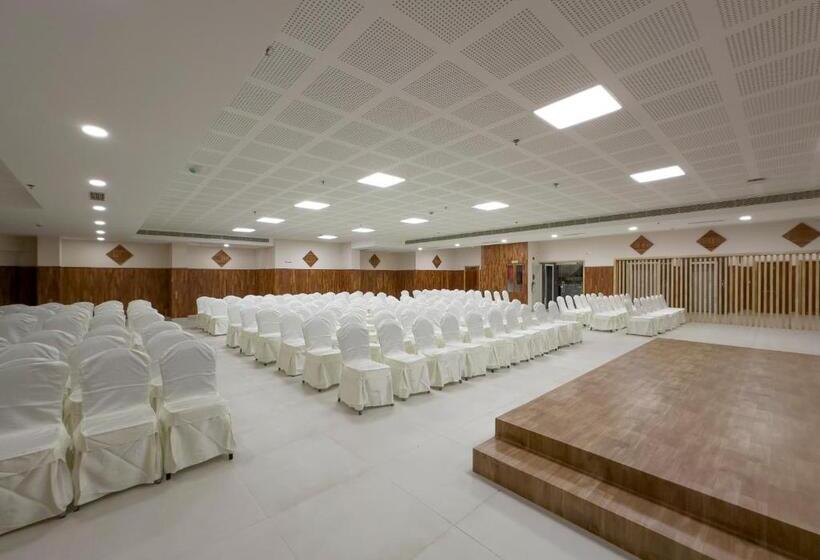 酒店 The Habitat Suites