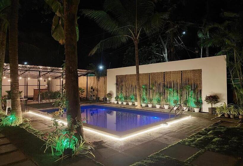 호텔 The Nine Beach Resort