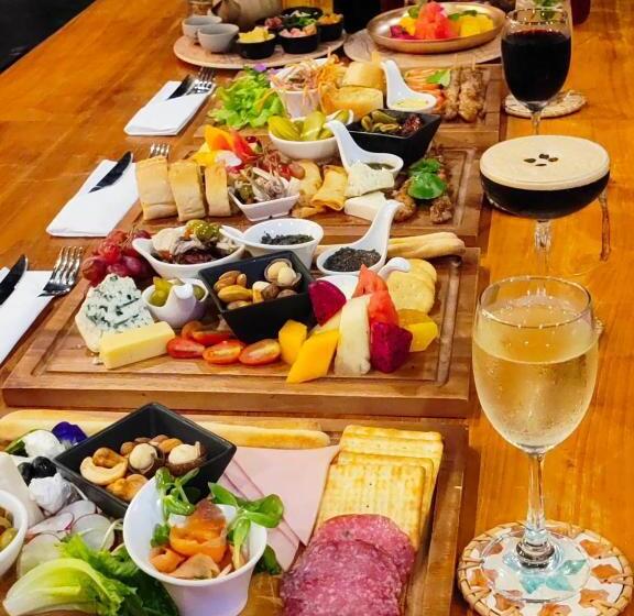 Отель The Willow Phangan