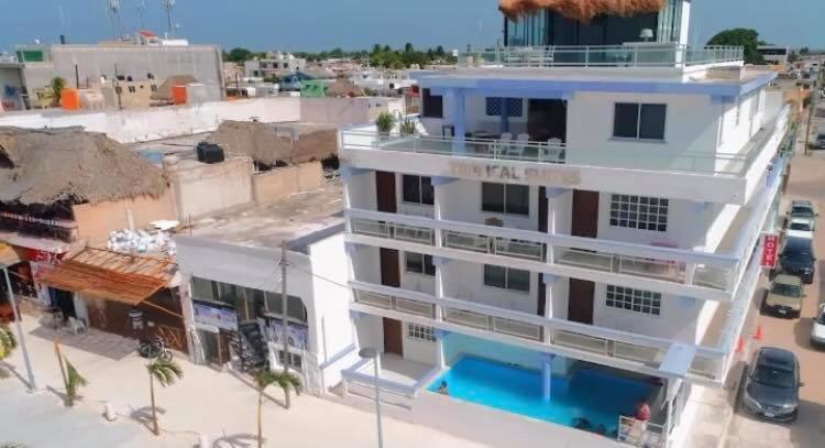 Отель Tropical Suites