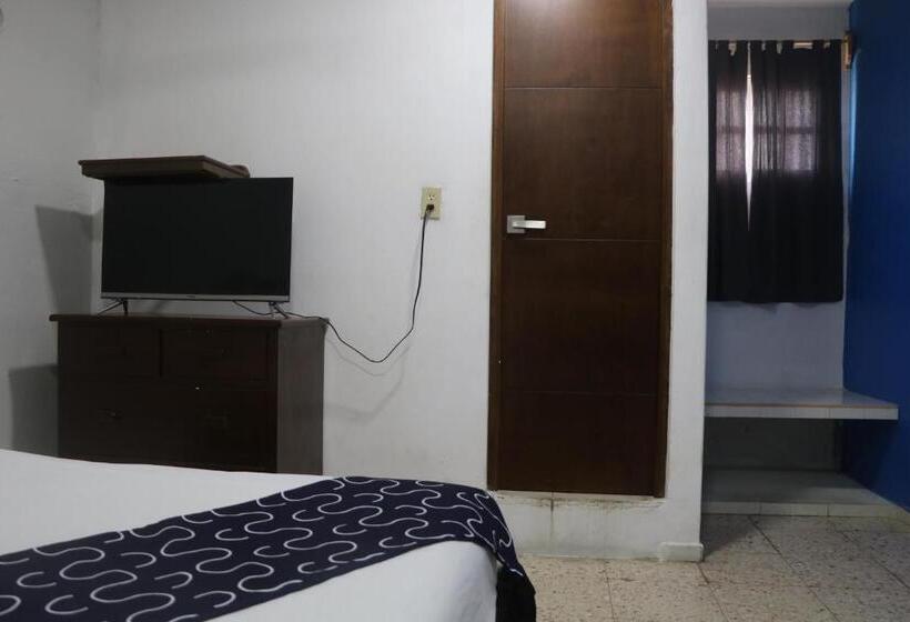 Отель Tropical Suites