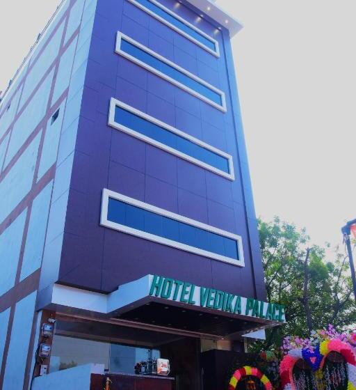 בית מלון כפרי Vedika Palace