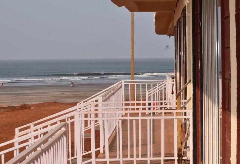 בית מלון כפרי Sea Luxe Beach Resort