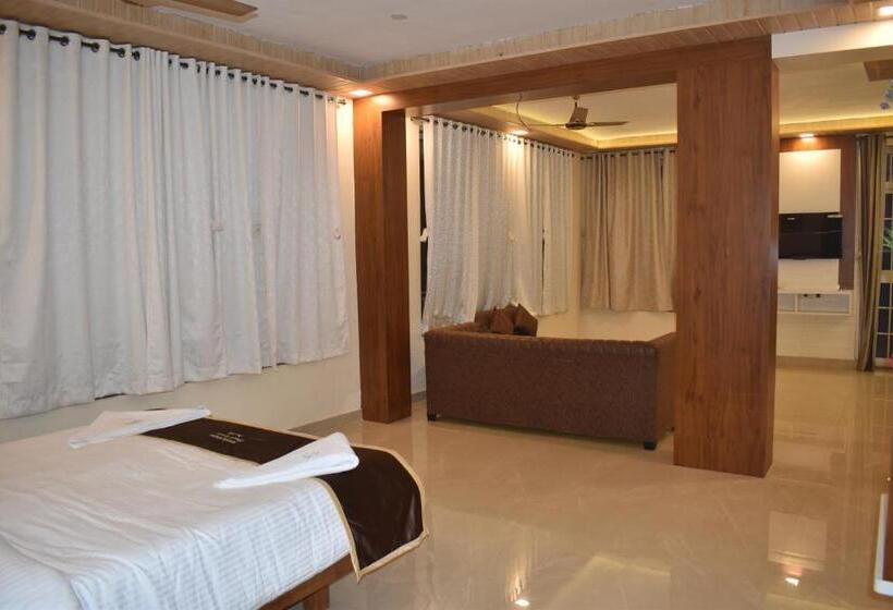 בית מלון כפרי Sea Luxe Beach Resort