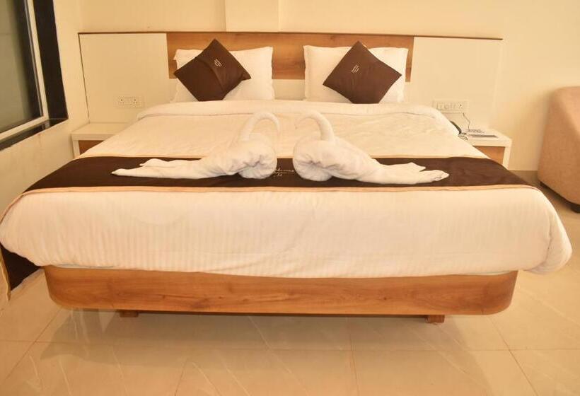 בית מלון כפרי Sea Luxe Beach Resort