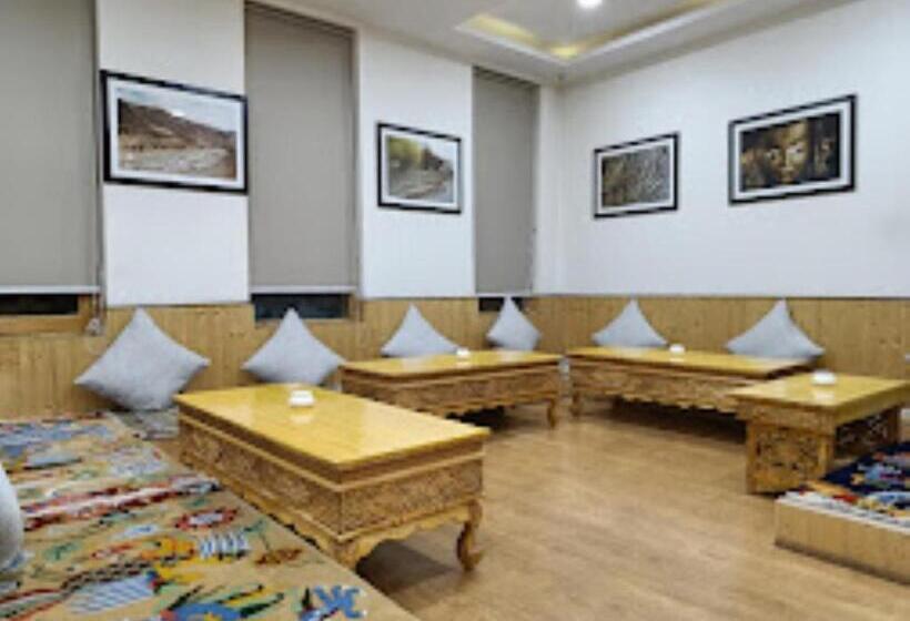 Hotel Zion Leh