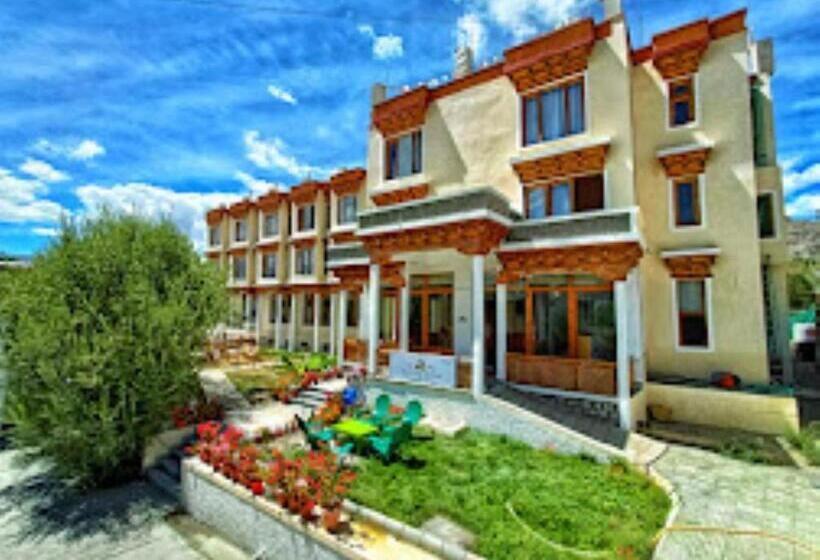 Hotel Zion Leh