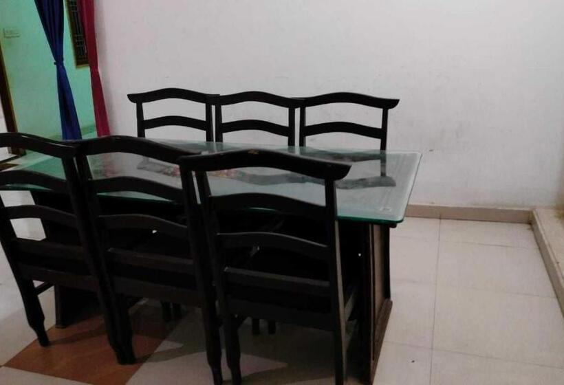 Oyo B.s Hotel And Restaurant