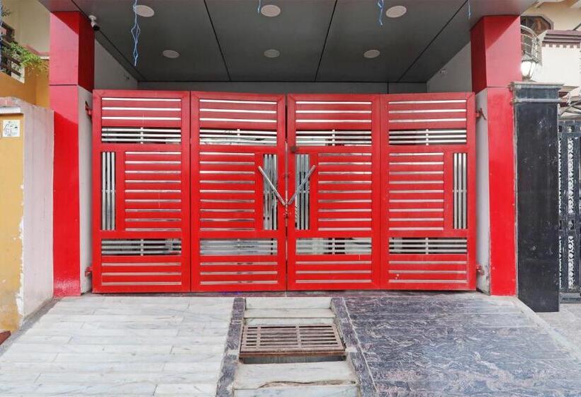 בית מלון כפרי Golden Inn