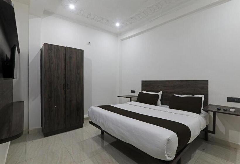 בית מלון כפרי Golden Inn