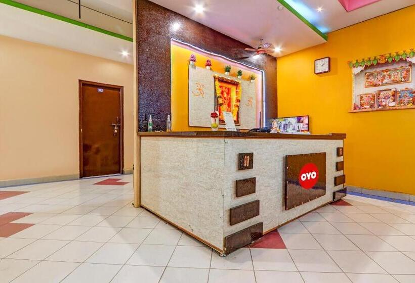 Oyo Flagship Hotel Samruddhi Lodge