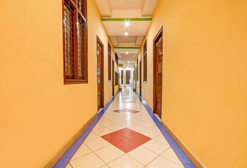 Oyo Flagship Hotel Samruddhi Lodge