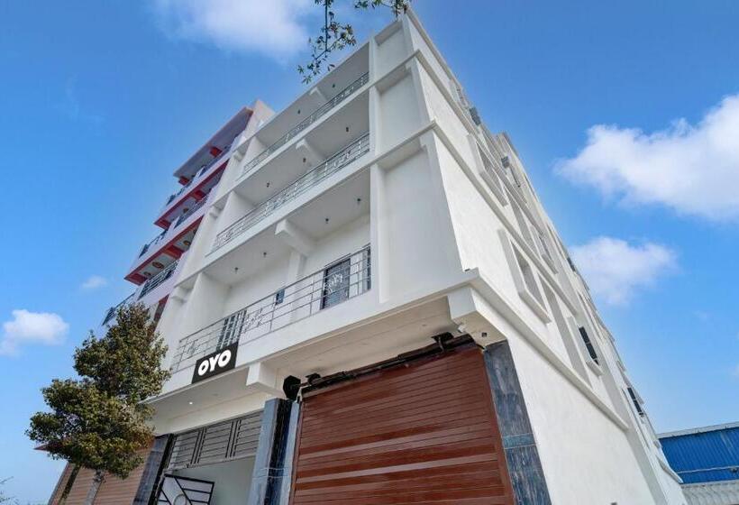 Oyo Flagship Hotel Sangam Palace