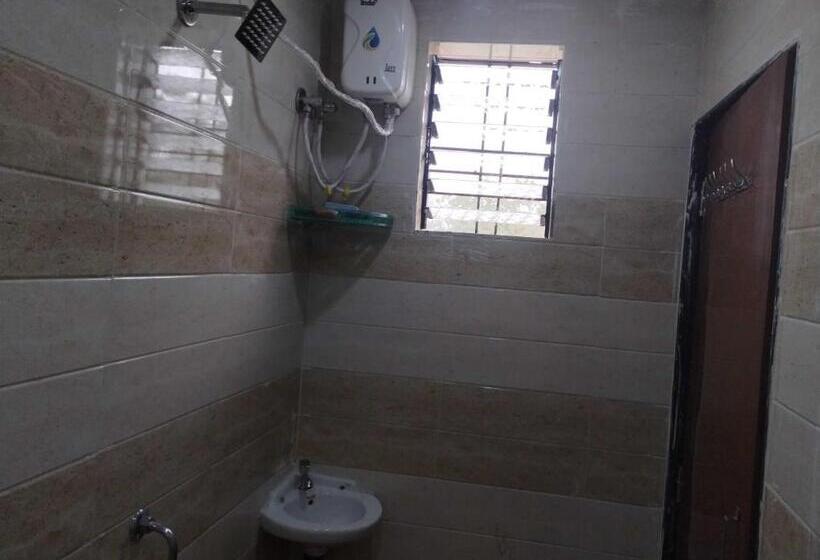 Oyo Hotel Deepali Inn