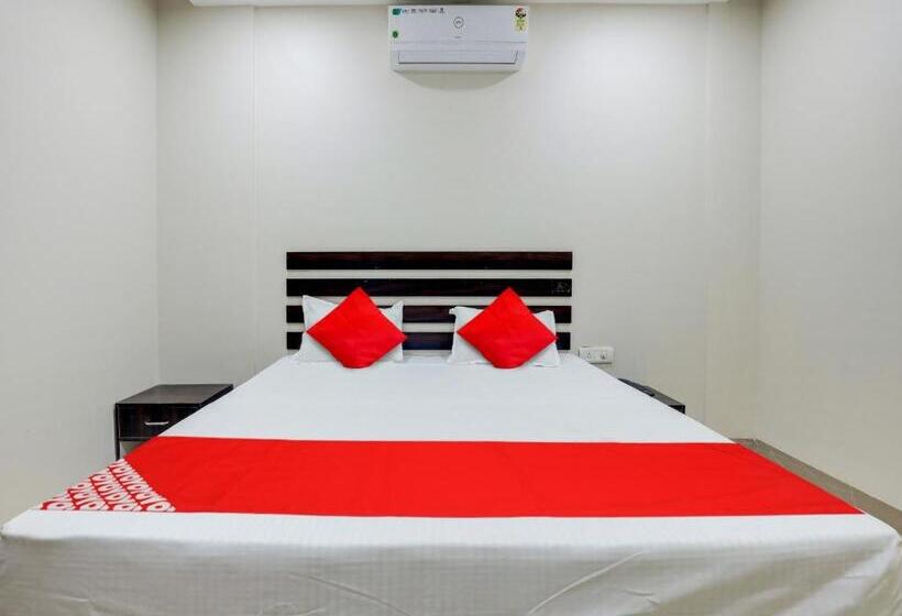 Oyo Hotel Deepali Inn