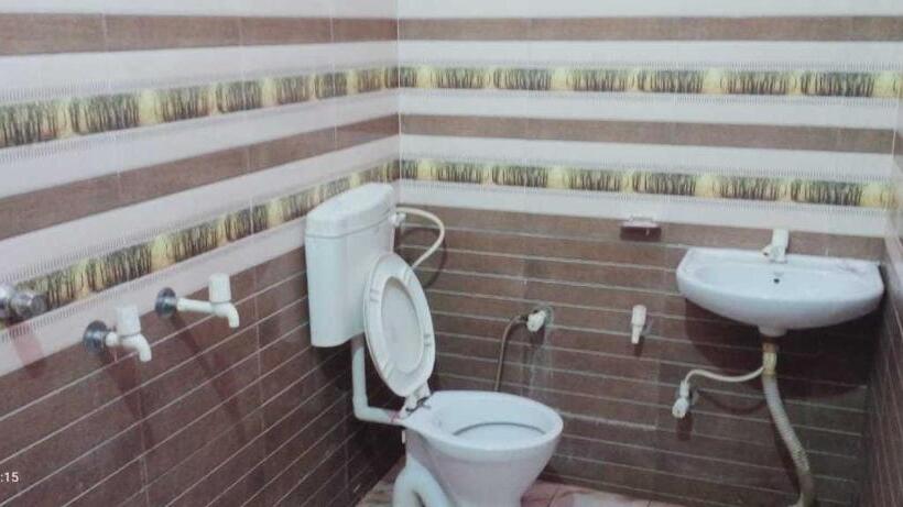 Oyo Hotel Royal Star