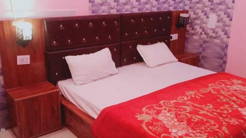 Oyo Hotel Royal Star