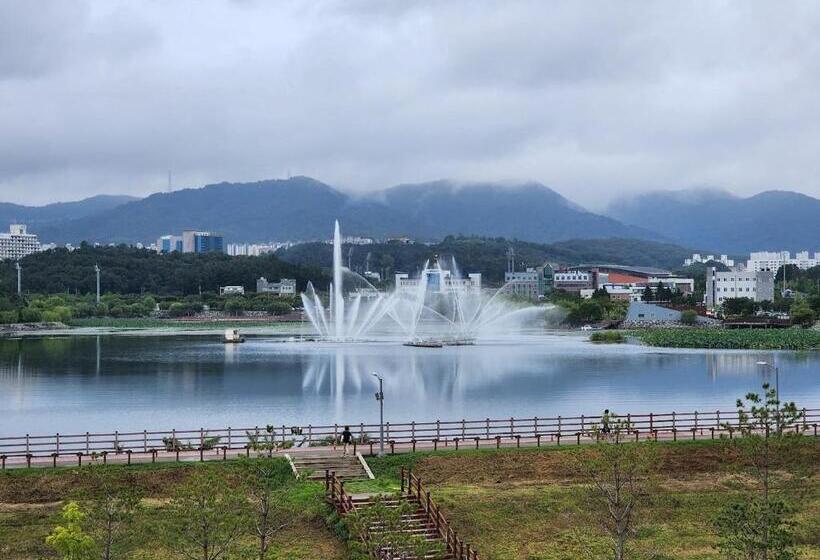 펜션 경산호수뷰 미드센추리&워케이션 3베드