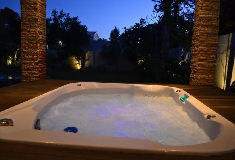 פנסיון 86 On Crassula Guesthouse